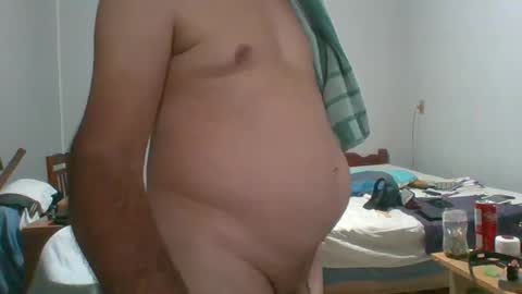 Snapshot of machoalex chatting on 02-01-25, 03:18 MACHOLIVRE online show from 02-01-25, 03:18