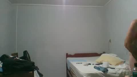 Snapshot of machoalex chatting on 02-05-25, 07:07 MACHOLIVRE online show from 02-05-25, 07:07