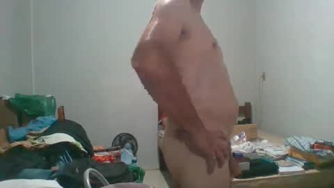 Snapshot of machoalex chatting on 02-27-25, 09:22 MACHOLIVRE online show from 02-27-25, 09:22