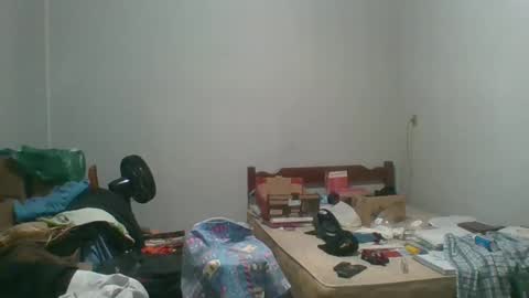 Snapshot of machoalex chatting on 03-02-25, 07:10 MACHOLIVRE online show from 03-02-25, 07:10