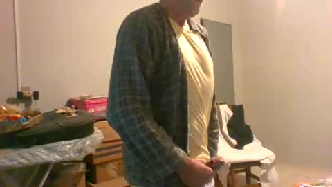 Snapshot of machoalex chatting on 06-15-26, 09:44 MACHOLIVRE online show from 06-15-26, 09:44