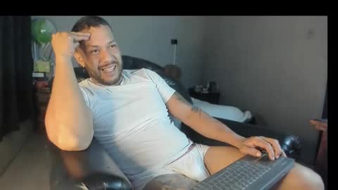 Snapshot of machohandsome chatting on 02-19-25, 08:44 Javier papichulo master how do you want online show from 02-19-25, 08:44