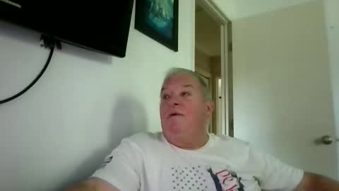 mackdocc001 online show from 09-26-25, 04:22