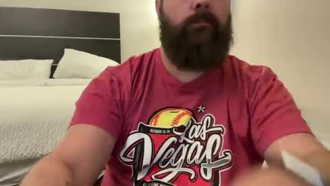 Snapshot of macrackin33 chatting on 11-12-25, 12:33 macrackin33 online show from 11-12-25, 12:33