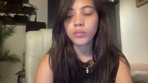 Snapshot of macycollinx chatting on 01-14-26, 03:56 Maceey online show from 01-14-26, 03:56