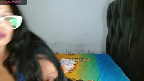 Snapshot of madam_klauss chatting on 12-19-24, 08:56 EMILY online show from 12-19-24, 08:56