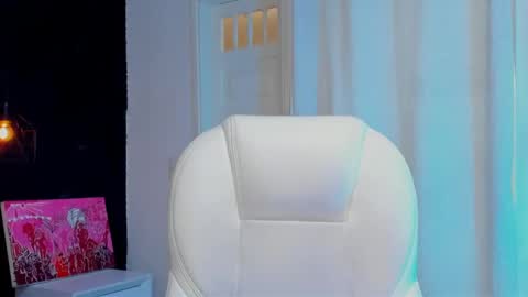 Snapshot of madame_lilith chatting on 01-17-25, 05:30 madame lilith online show from 01-17-25, 05:30