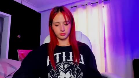 Snapshot of madame_lilith chatting on 02-07-25, 02:04 madame lilith online show from 02-07-25, 02:04