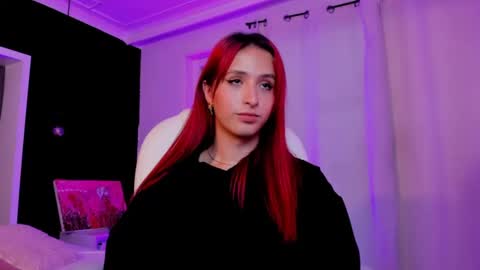 Snapshot of madame_lilith chatting on 02-24-25, 02:15 madame lilith online show from 02-24-25, 02:15