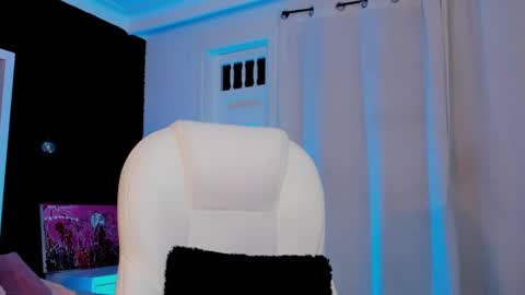 Snapshot of madame_lilith chatting on 03-03-25, 11:22 madame lilith online show from 03-03-25, 11:22