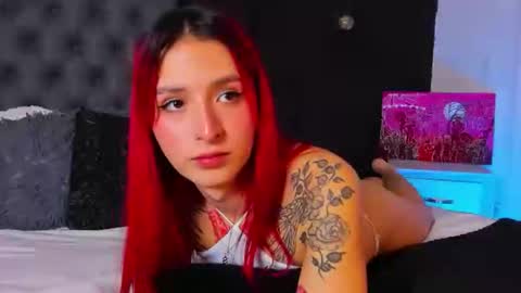 Snapshot of madame_lilith chatting on 09-19-25, 11:33 madame lilith online show from 09-19-25, 11:33