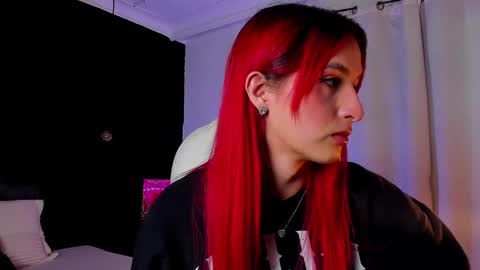 Snapshot of madame_lilith chatting on 09-24-25, 11:24 madame lilith online show from 09-24-25, 11:24