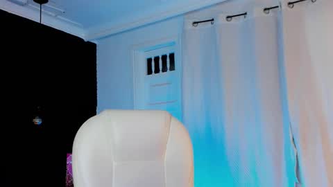 Snapshot of madame_lilith chatting on 10-26-25, 11:49 madame lilith online show from 10-26-25, 11:49