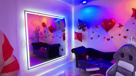 Snapshot of madame_scarllet chatting on 02-14-26, 11:40 Madame Scarllet online show from 02-14-26, 11:40