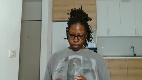 YourMadamIndigo online show from 01-14-26, 11:16