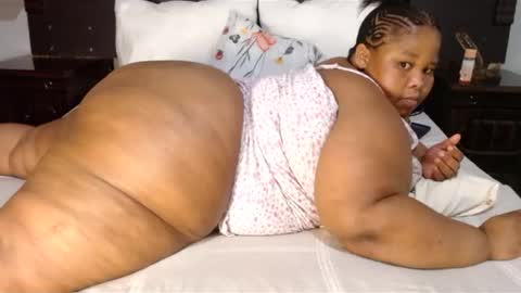 madamzee online show from 12-16-24, 07:43