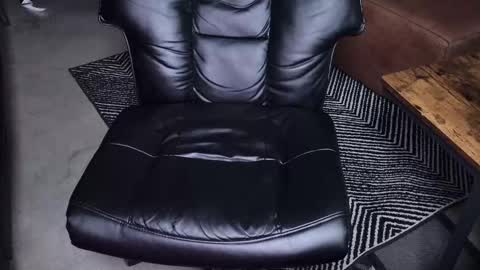 Madan Hayes online show from 02-16-25, 02:53