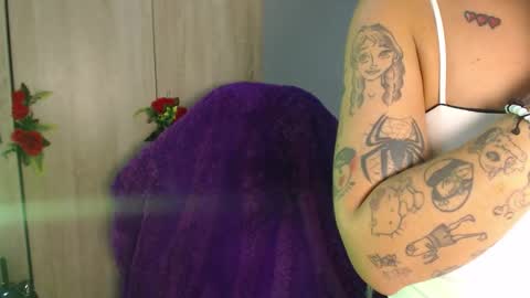 maddiie and clyde online show from 10-23-25, 10:19