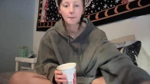 Snapshot of maddlips chatting on 11-22-25, 09:58 Rat Boy online show from 11-22-25, 09:58