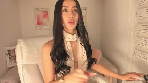 Snapshot of maddy_bronw chatting on 05-16-26, 12:29 Maddy online show from 05-16-26, 12:29