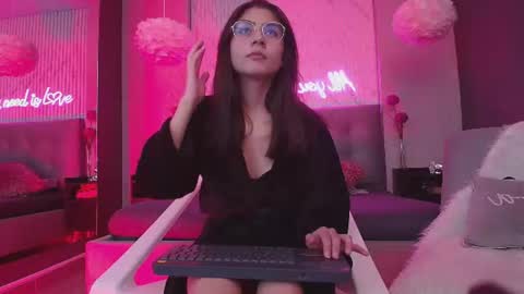 maddy_kind online show from 07-04-26, 03:56
