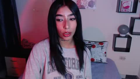 Maddy Parker  online show from 02-05-25, 03:34