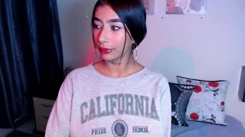 Maddy Parker  online show from 02-05-25, 06:35