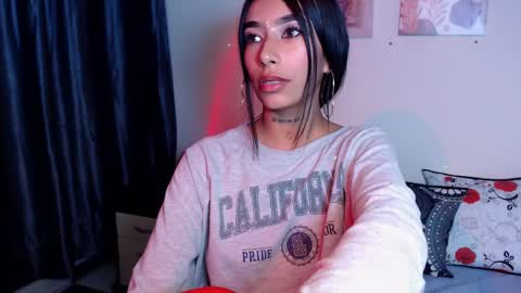 Maddy Parker  online show from 02-05-25, 09:36