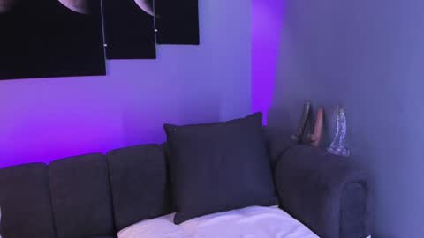 Snapshot of maddy_walker chatting on 02-05-25, 08:04 Maddy online show from 02-05-25, 08:04