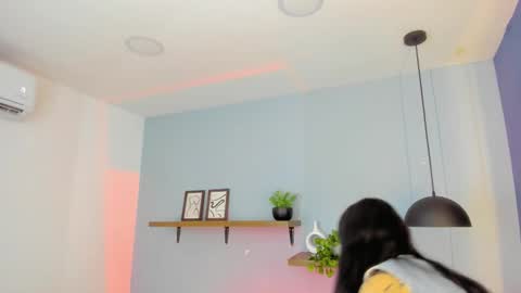 Snapshot of maddy_walker chatting on 11-08-25, 11:43 Maddy online show from 11-08-25, 11:43