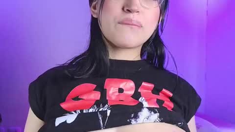   Please followme and rate me your thumbs up online show from 10-31-25, 09:16