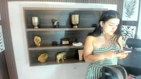 Snapshot of maddysexx_ chatting on 06-06-26, 11:37 Maddy online show from 06-06-26, 11:37