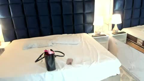 Snapshot of maddysexx_ chatting on 06-14-26, 10:50 Maddy online show from 06-14-26, 10:50