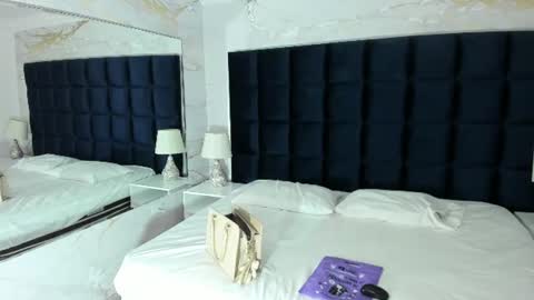 Snapshot of maddysexx_ chatting on 06-20-26, 11:35 Maddy online show from 06-20-26, 11:35
