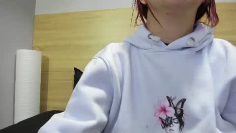 Madelaine  online show from 06-26-26, 10:30