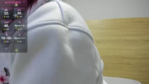 Madelaine  online show from 07-18-26, 10:19