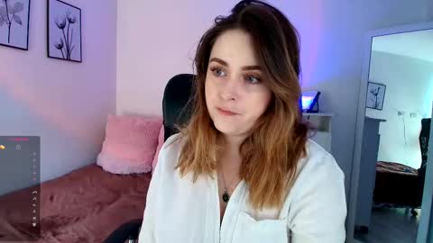 madelamee online show from 09-21-25, 03:02