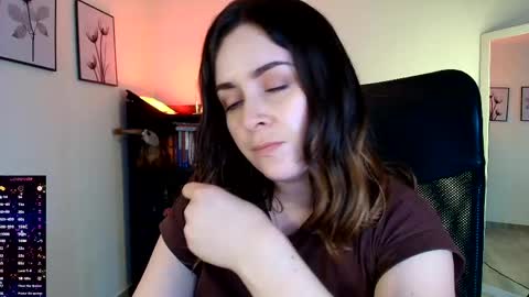 madelamee online show from 04-15-26, 07:58