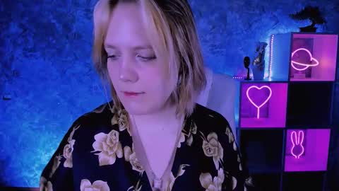 Madeline online show from 03-03-26, 04:40