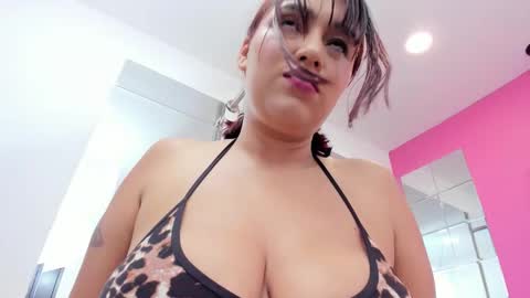 Snapshot of madero_claire chatting on 10-30-25, 04:08 Claire online show from 10-30-25, 04:08