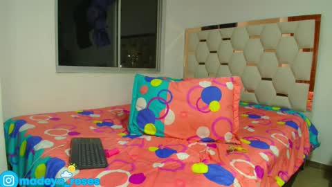 madelyn roses online show from 03-09-25, 04:05