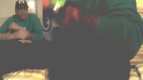 Snapshot of madeyoulook818 chatting on 01-12-26, 08:08 madeyoulook818 online show from 01-12-26, 08:08