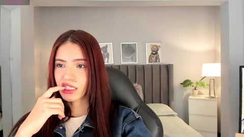 Snapshot of madie_collins7 chatting on 12-22-24, 11:54 Madie online show from 12-22-24, 11:54