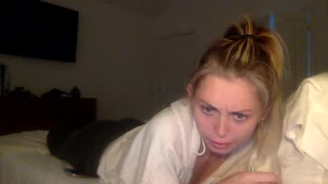 Snapshot of madirose69 chatting on 09-18-25, 12:40 mari rose online show from 09-18-25, 12:40