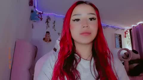 Snapshot of madison_x17 chatting on 01-22-25, 07:13 madso x17 online show from 01-22-25, 07:13