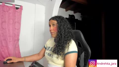 Snapshot of madisonbrunette_lxs chatting on 03-04-26, 01:55 madison online show from 03-04-26, 01:55