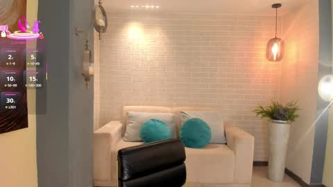 Maddi Collins online show from 03-05-25, 12:59