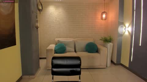 Madison Kane online show from 10-18-25, 11:33