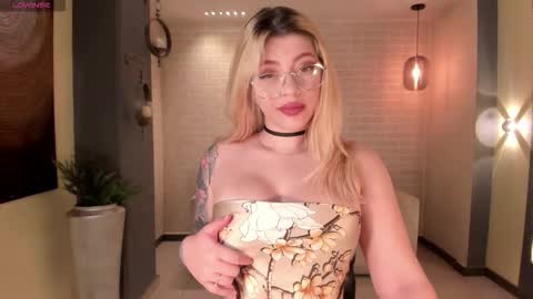 Madison Kane online show from 12-04-25, 11:08