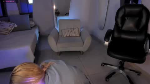 Snapshot of madisonkane chatting on 07-07-26, 09:46 Madison Kane online show from 07-07-26, 09:46